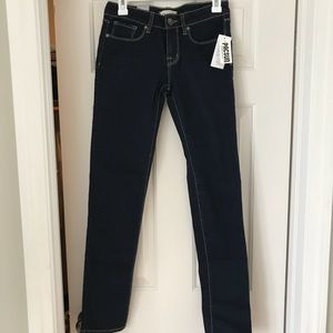 2/$40 NEW BULLHEAD SKINNY JEAN
